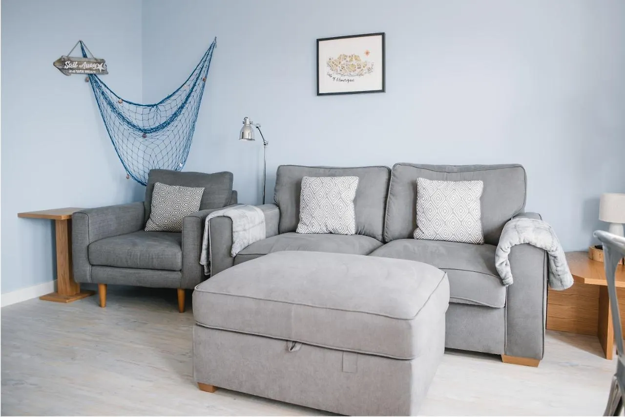 Barry Island Beachfront Apartment - Stunning Bay Views And Private Parking 0*,  United Kingdom